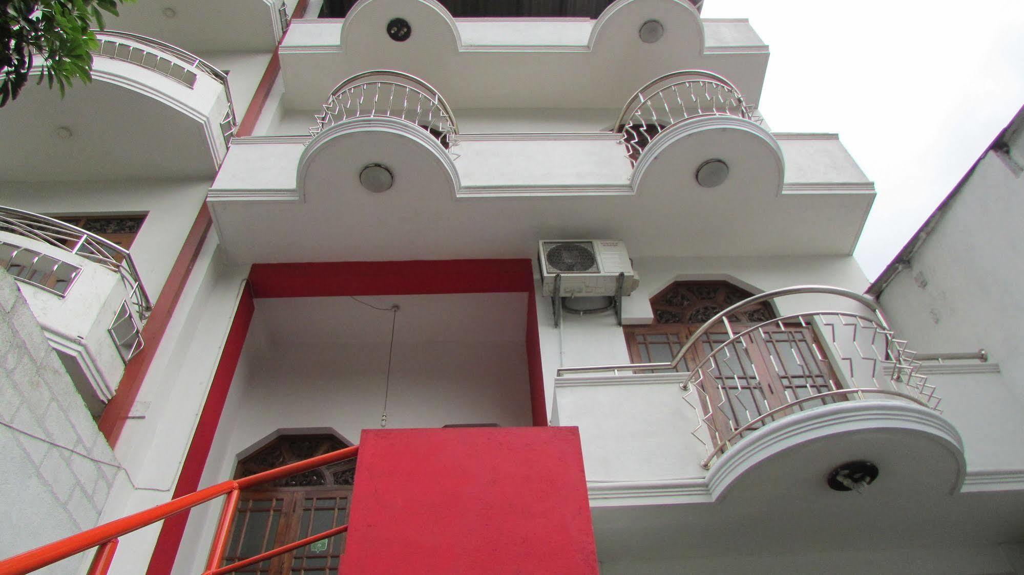 Kandy Walkers Hostel Tennekumbura Dış mekan fotoğraf