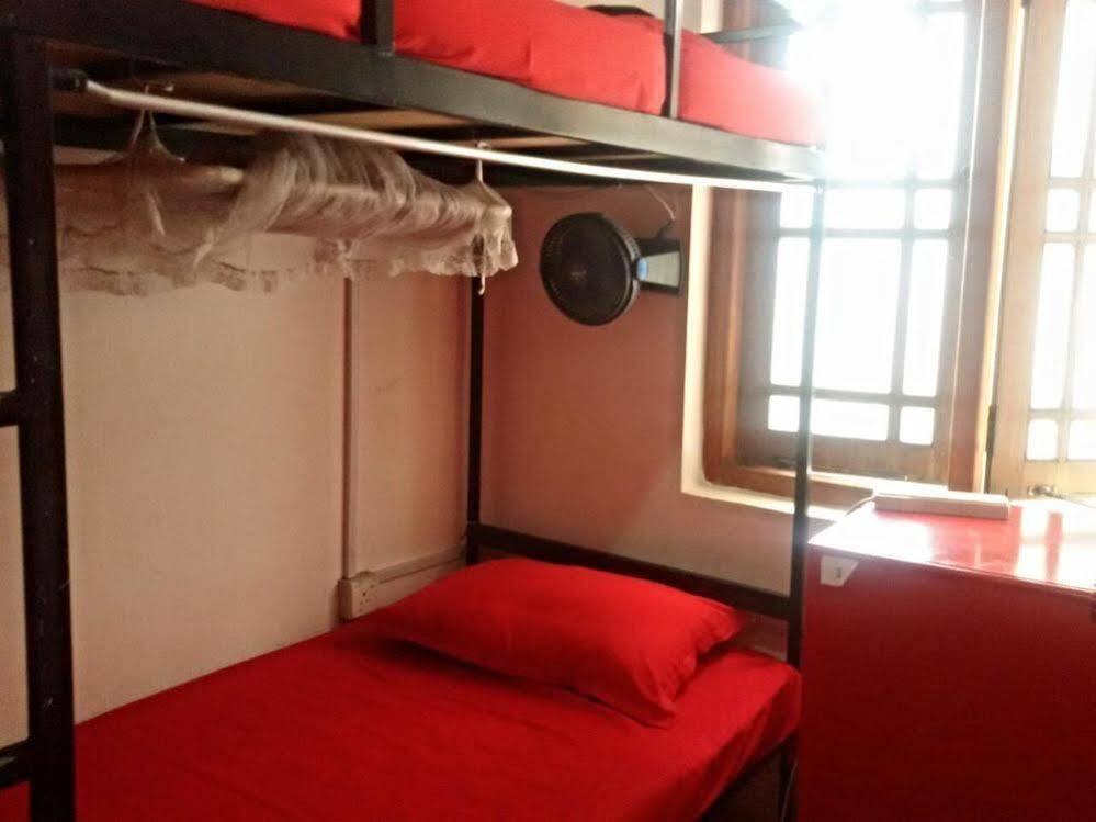 Kandy Walkers Hostel Tennekumbura Dış mekan fotoğraf