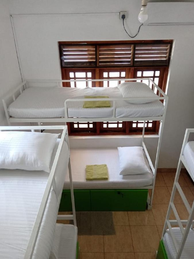 Kandy Walkers Hostel Tennekumbura Dış mekan fotoğraf