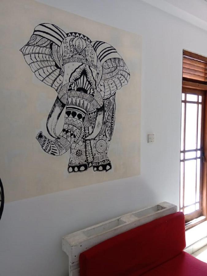 Kandy Walkers Hostel Tennekumbura Dış mekan fotoğraf